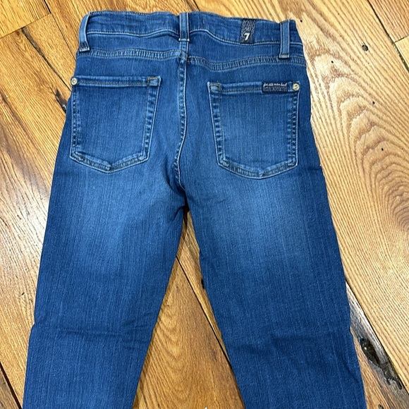 7 For All Mankind Women’s Jean - Picture 5 of 5